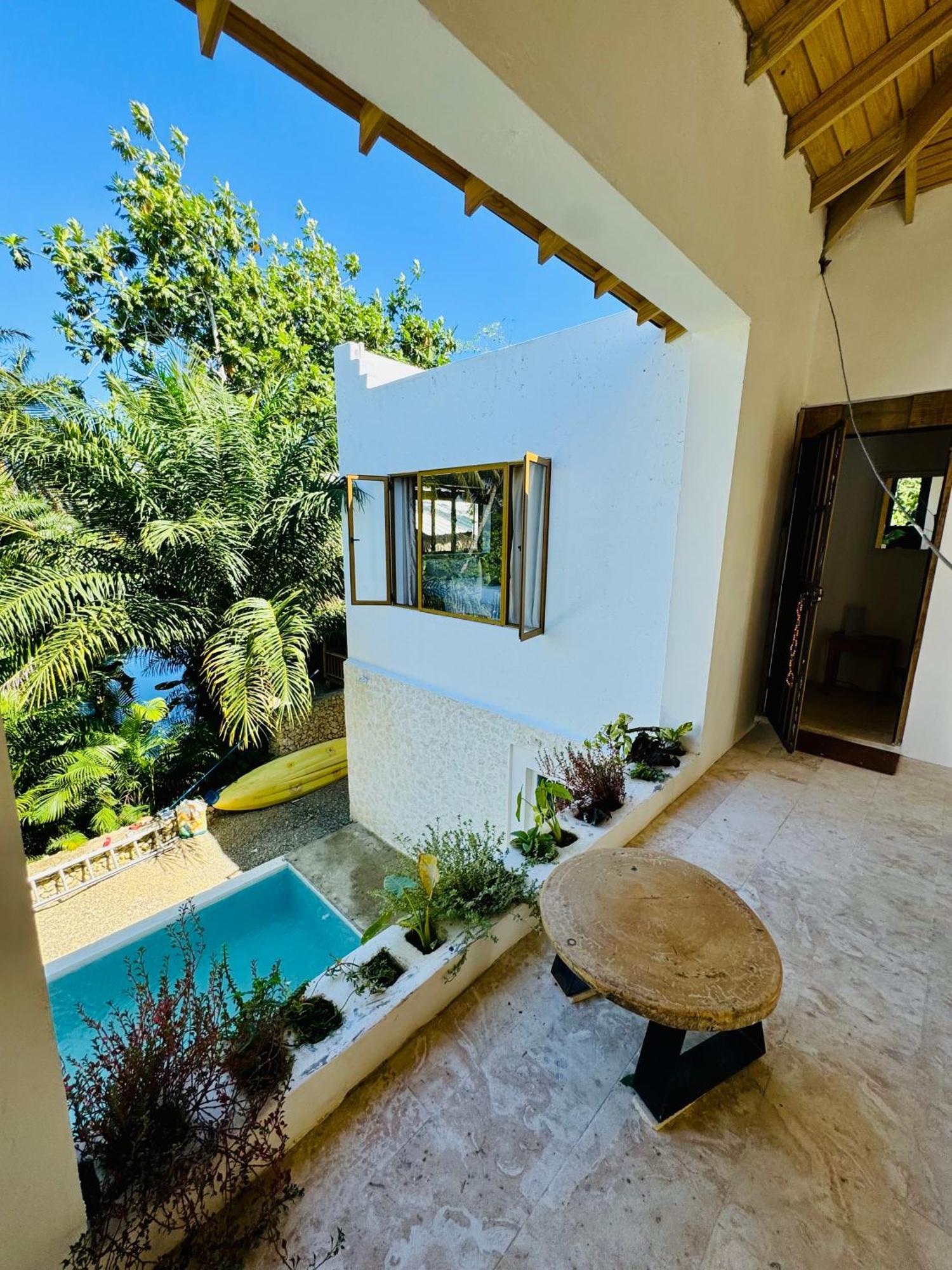 Suami S Room Casa Padura Кабарете Екстериор снимка