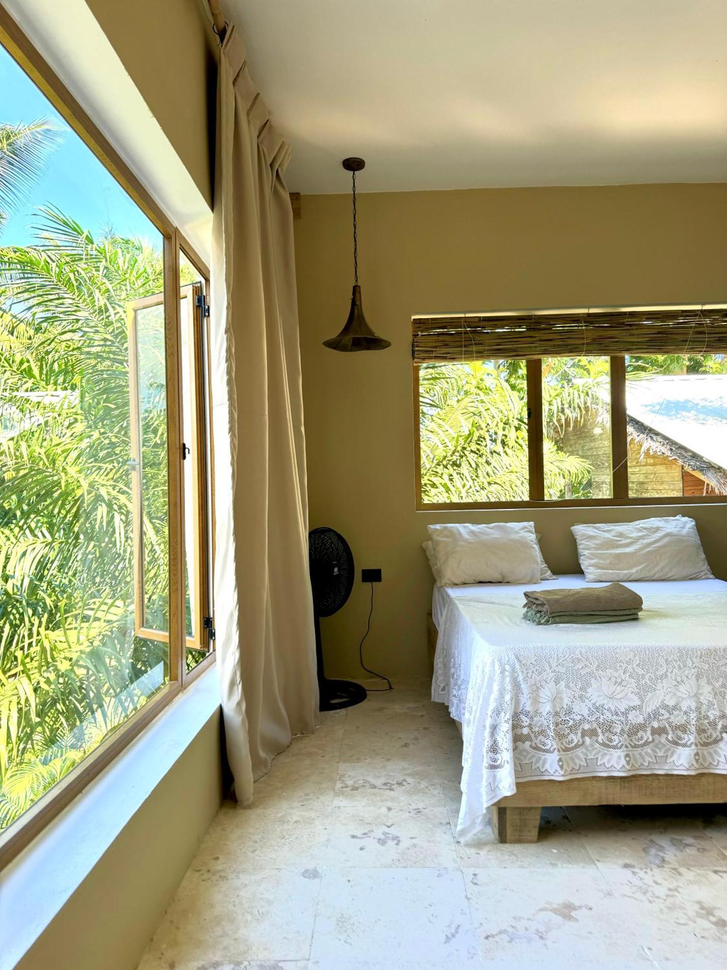 Suami S Room Casa Padura Кабарете Екстериор снимка